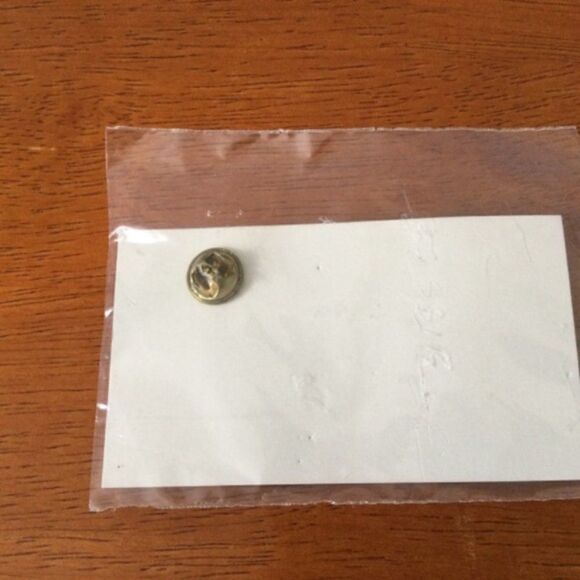 🆕 Disney Vintage 1998 Cruise Line Inaugural Sailings Collector Pin NWT - Picture 2 of 2